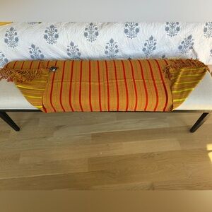 Handwoven Guatemalan Scarf – Red & Gold Striped
Reversible